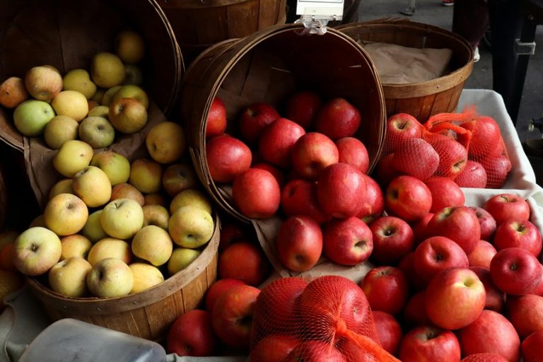 top farmers markets la