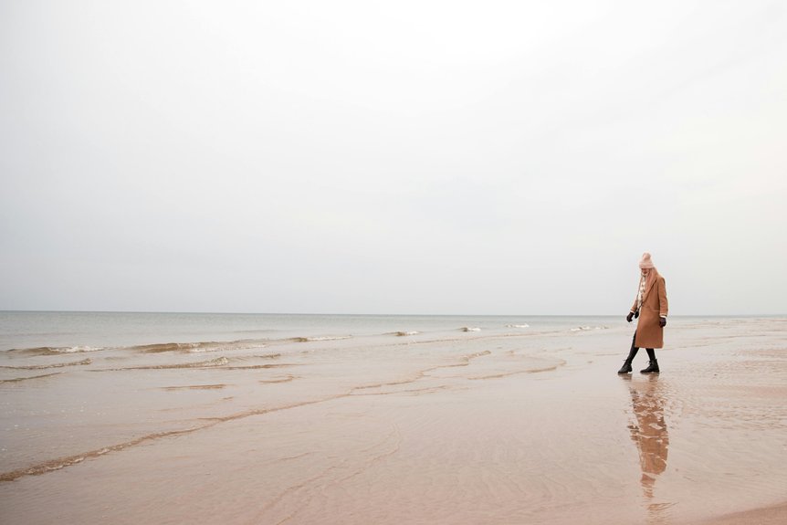 winter beach walks los angeles